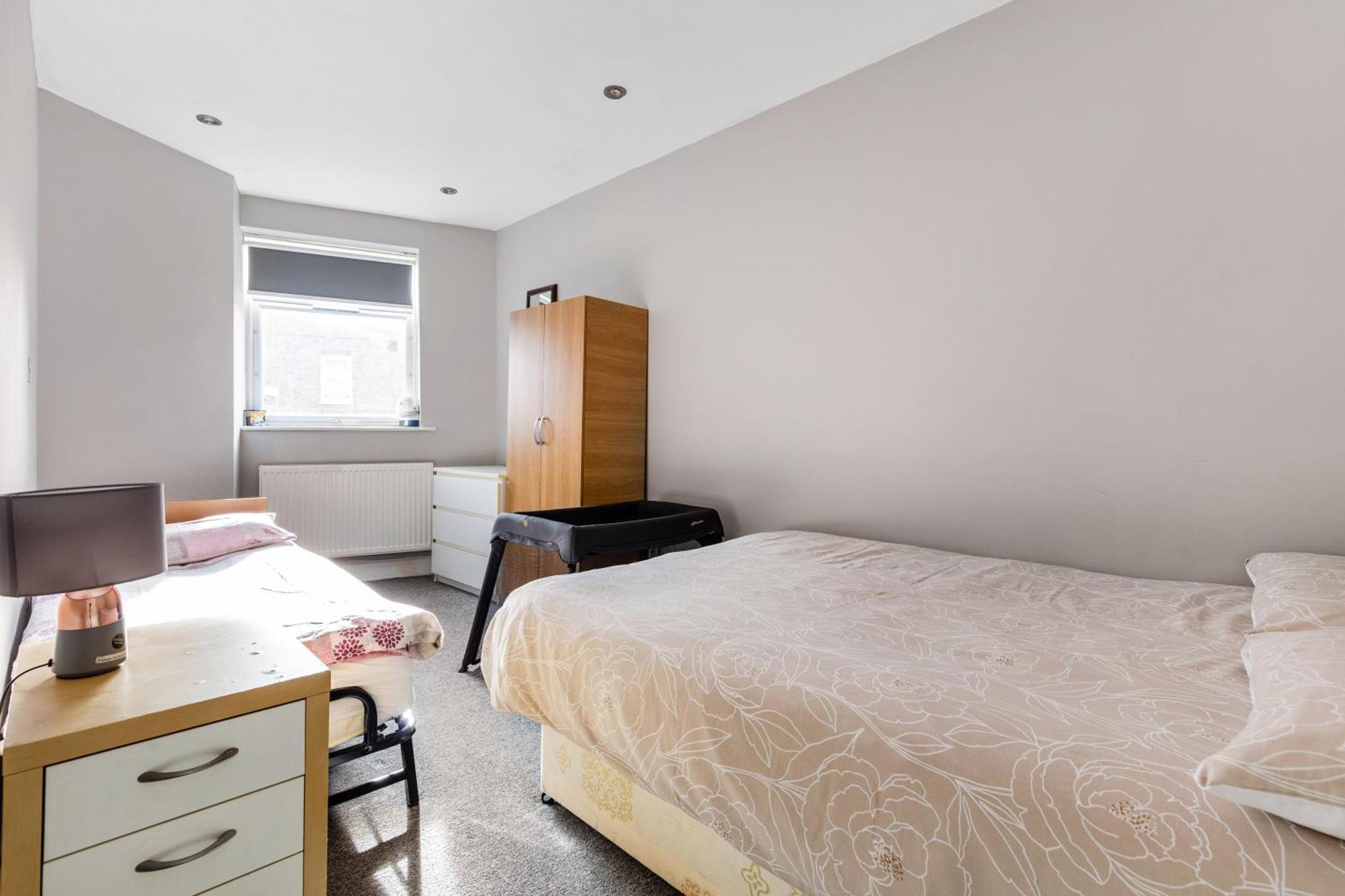Spacious 2 Bed 2 Bath Apartment With Free Parking For 2 Cars And Underground Station Zone 2 For Quick Access To Central London Up To 10 Guests Exteriér fotografie